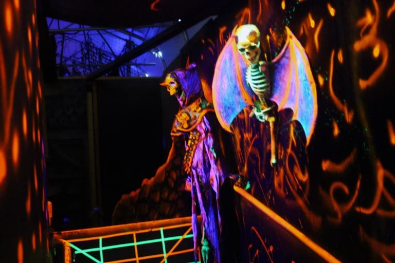 Field of Screams Has Spooky Hay Rides and New England's Best Zombie Paintball (4.5 stars